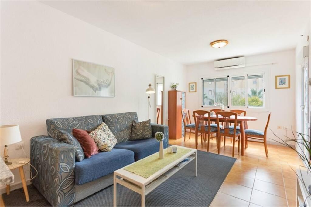 Beautiful Apartment With 2 Bedrooms Close To Beach Torrevieja Buitenkant foto